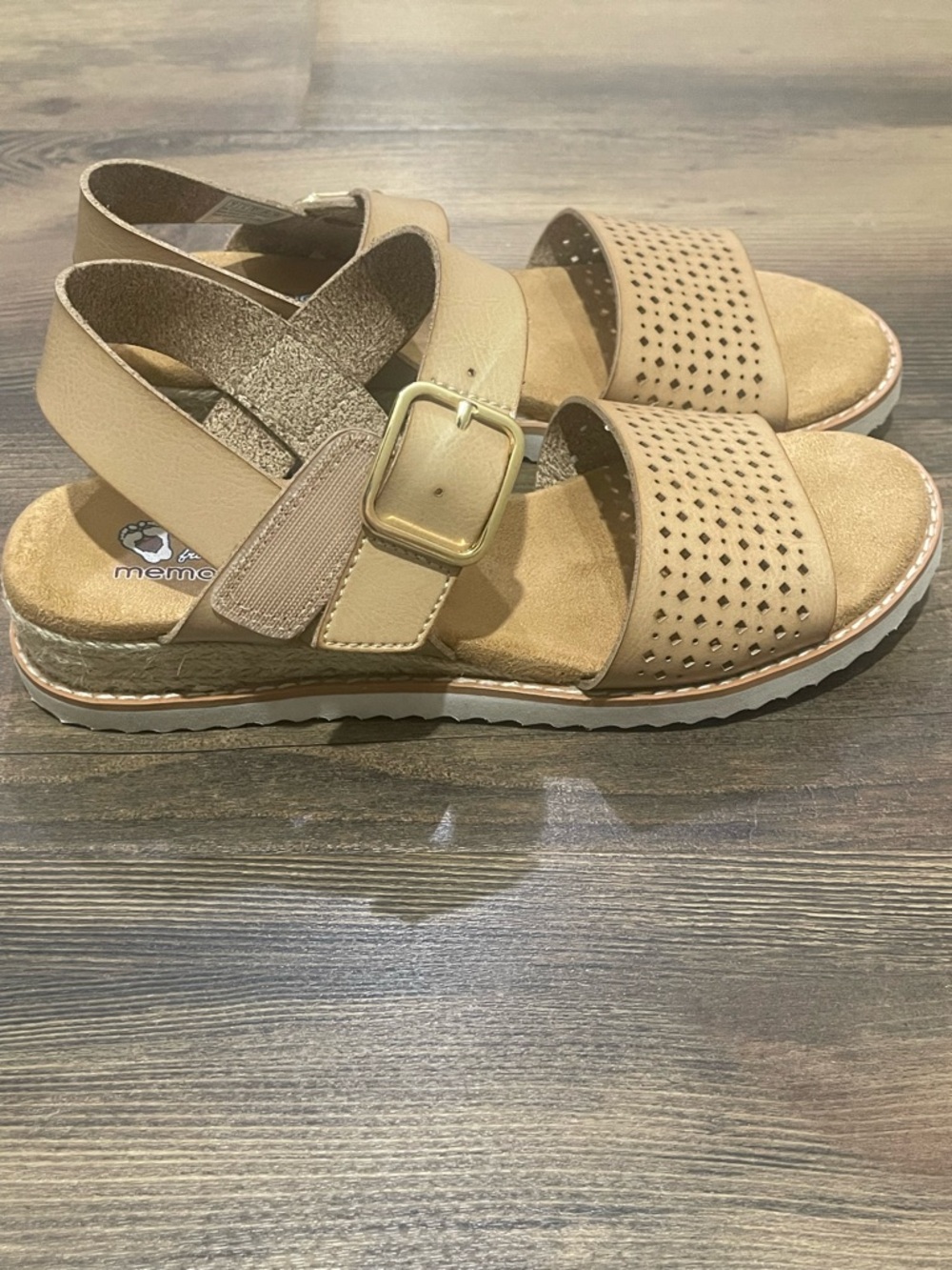 Skechers BOBS Desert Kiss Sunny Flair Natural Perforated Wedge Sandals Size 7 - Picture 3 of 5